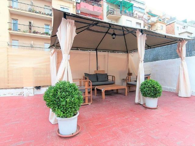 Piso en venta en calle Del Pintor Pahissa, Barcelona, de 159 m² 4 habitaciones por 550.000
