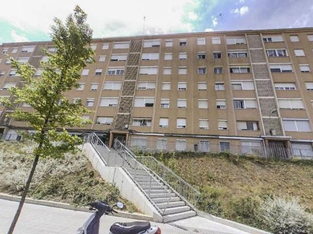Piso en venta en calle Del Pinar, Rubí, de 57 m² 2 habitaciones por 65.000