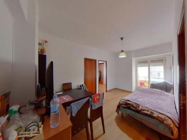 Piso en venta en calle Del Pont del Treball Digne, Barcelona, de 72 m² 1 habitación por 231.000