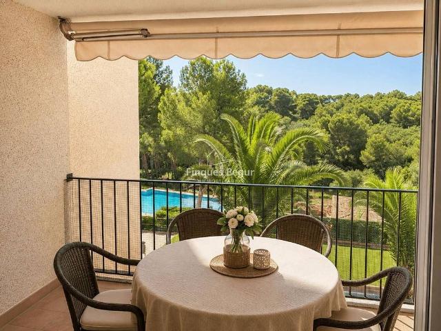 Piso en venta en calle Del Puigmal, Palafrugell, de 64 m² 2 habitaciones por 300.000
