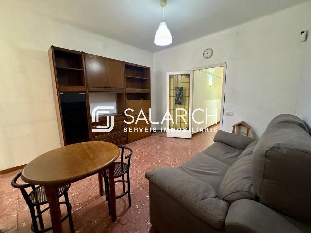 Piso en venta en calle Del Rosselló, Barcelona, de 80 m² 4 habitaciones por 450.000
