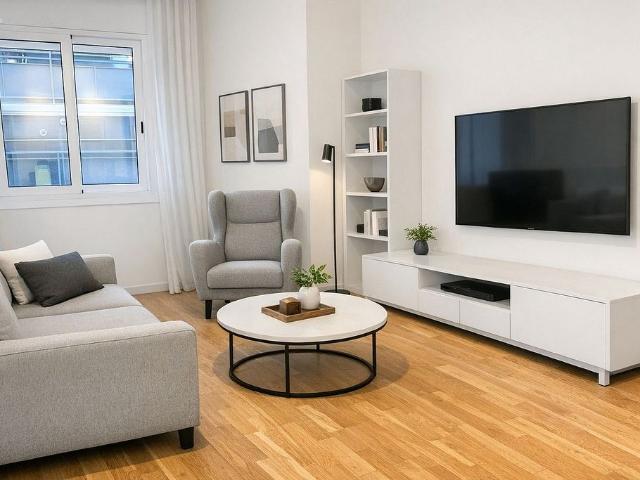 Piso en venta en calle Del Rosselló, Barcelona, de 85 m² 4 habitaciones por 449.000