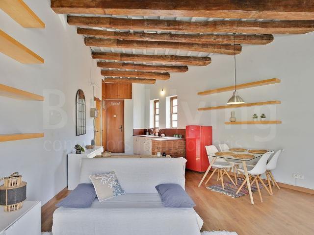 Piso en venta en calle Dels Carders, Barcelona, de 68 m² 1 habitación por 260.000