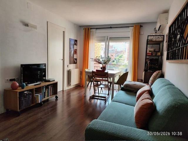 Piso en venta en calle Dels Agudells, Barcelona, de 78 m² 3 habitaciones por 330.000