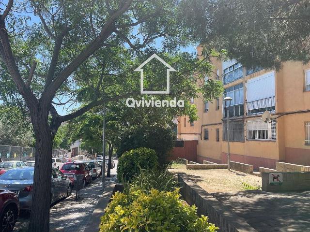 Piso en venta en calle Dels Almogàvers, Santa Coloma de Gramanet, de 73 m² 1 habitación por 112.000