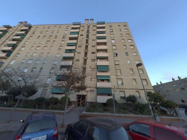 Piso en venta en calle Dels Aprestadors, Sabadell, de 80 m² 3 habitaciones por 67.200 €