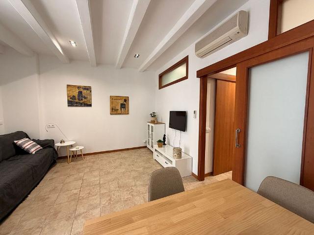 Piso en venta en calle Dels Magatzems Nous, Vilanova i La Geltrú, de 60 m² 3 habitaciones por 285.000
