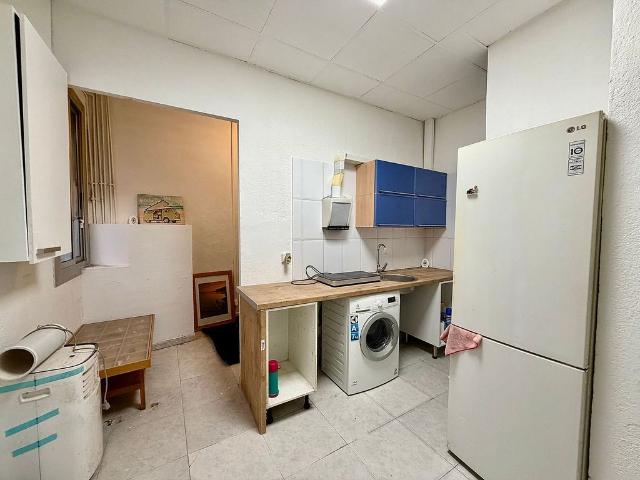 Piso en venta en calle Dels Magatzems, Barcelona, de 37 m² por 120.000