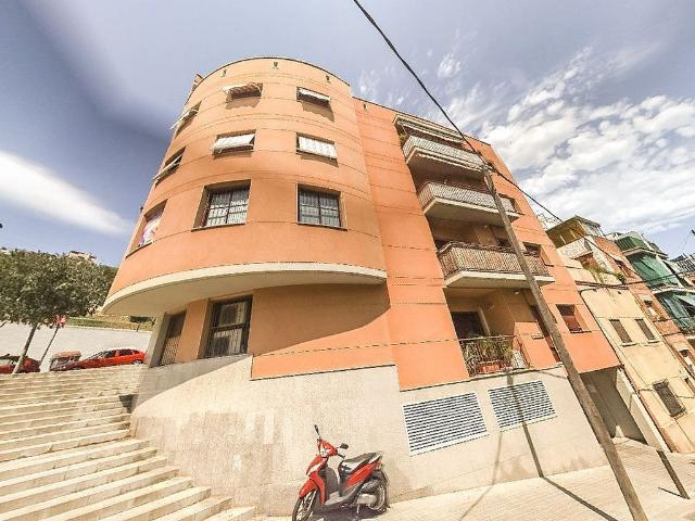 Piso en venta en calle Dels Nou Barris, Barcelona, de 89 m² 3 habitaciones por 369.000