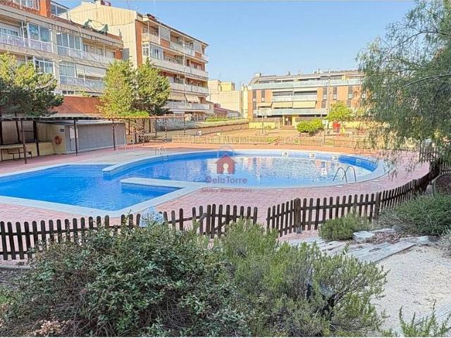 Piso en venta en calle Dels Voluntaris, Terrassa, de 68 m² 3 habitaciones por 319.000