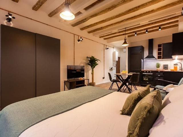 Piso en venta en calle D'en Cortines, Barcelona, de 35 m² 1 habitación por 215.000