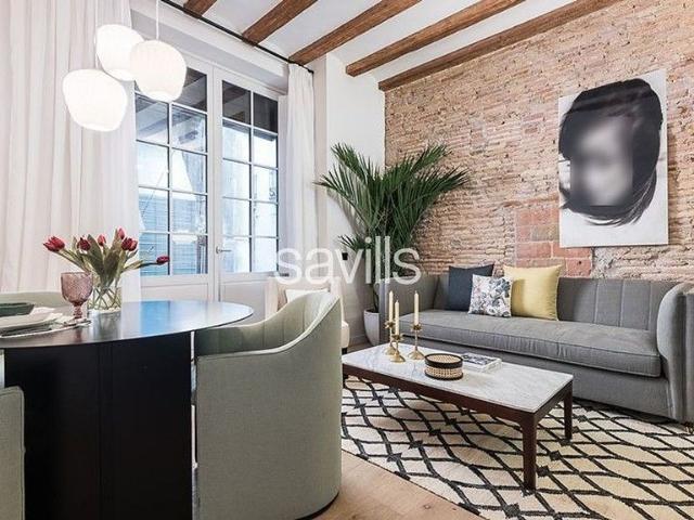 Piso en venta en calle D'en Gignàs, Barcelona, de 60 m² 1 habitación por 378.000