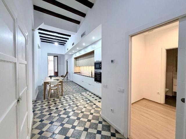 Piso en venta en calle D'en Rauric, Barcelona, de 87 m² 2 habitaciones por 450.000