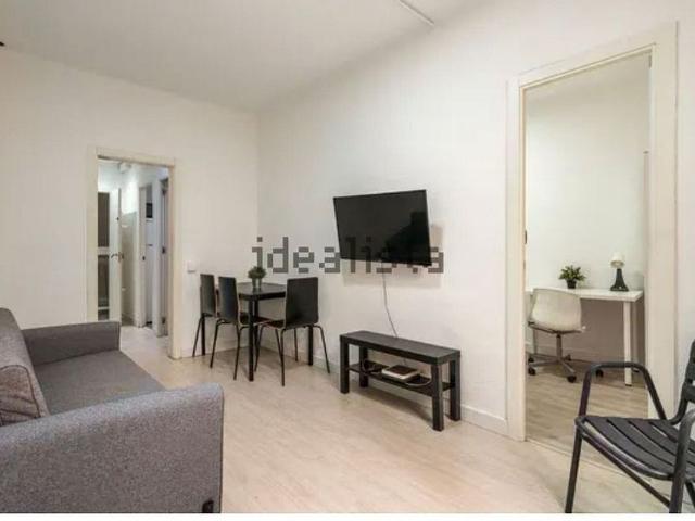 Piso en venta en calle D'en Roig, Barcelona, de 55 m² 3 habitaciones por 225.000