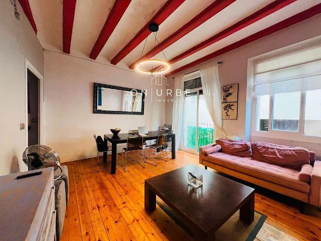 Piso en venta en calle D'en Roig, Barcelona, de 64 m² 1 habitación por 280.000