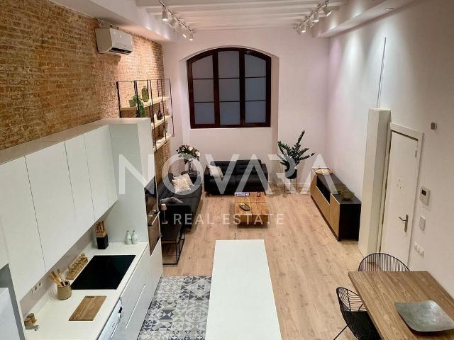 Piso en venta en calle D'en Serra, Barcelona, de 75 m² 2 habitaciones por 420.000