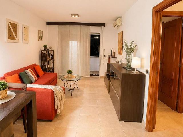 Piso en venta en calle D'enric Borràs, Malgrat de Mar, de 80 m² 3 habitaciones por 249.000