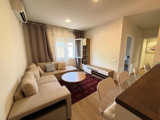 Piso en venta en calle D'espronceda, Barcelona, de 76 m² 3 habitaciones por 443.000