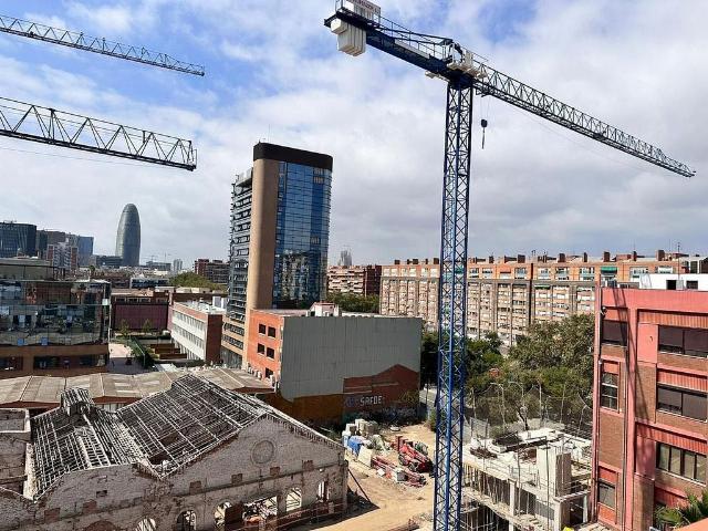 Piso en venta en calle D'espronceda, Barcelona, de 78 m² 3 habitaciones por 459.000