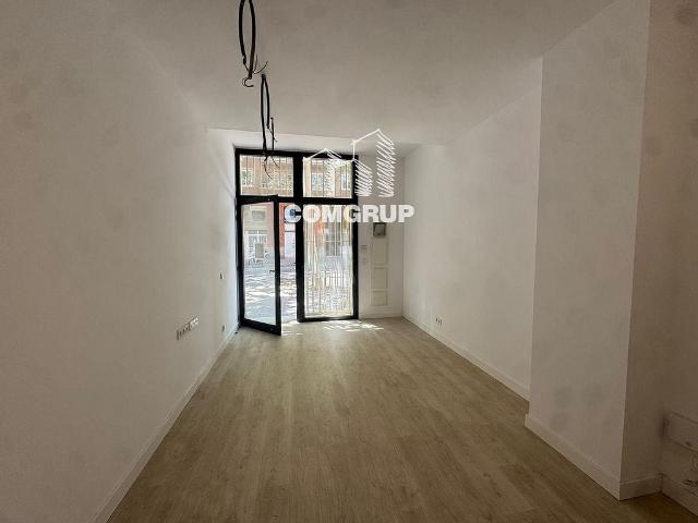 Piso en venta en calle D'espronceda, Barcelona, de 83 m² 2 habitaciones por 275.000