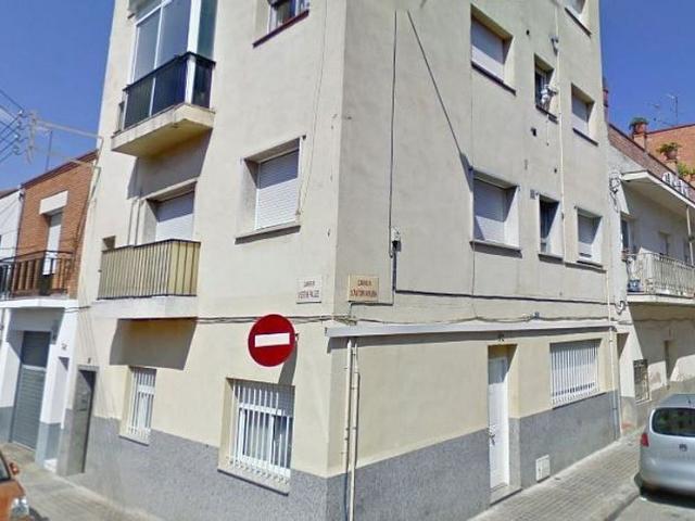 Piso en venta en calle D'esteve Paluzie, Sabadell, de 50 m² 2 habitaciones por 94.600