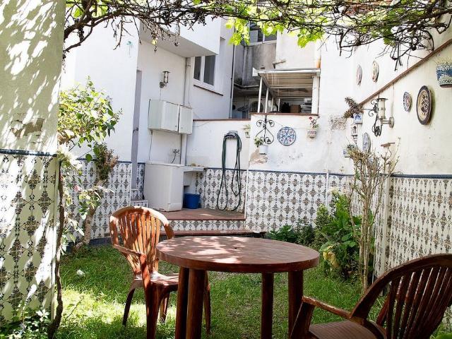 Piso en venta en calle D'huguet, Sant Feliu de Guíxols, de 70 m² 3 habitaciones por 228.000