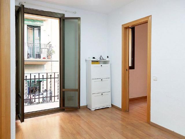 Piso en venta en calle Doctor Gine I Partagas, Barcelona, de 30 m² 1 habitación por 190.000