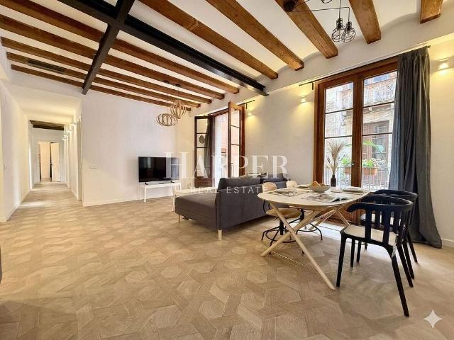 Piso en venta en calle D'obradors, Barcelona, de 154 m² 5 habitaciones por 575.000