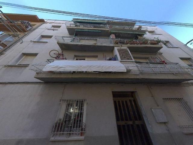 Piso en venta en calle D'osona, Sabadell, de 60 m² 2 habitaciones por 132.000