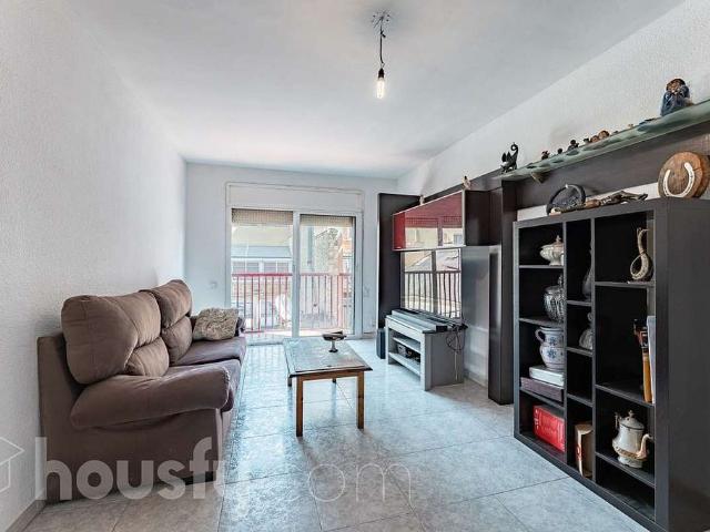 Piso en venta en calle D'oriol, Vilafranca del Penedès, de 70 m² 4 habitaciones por 190.000