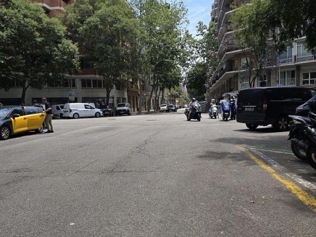 Piso en venta en calle El Fort Pienc, Barcelona, de 89 m² 3 habitaciones por 422.000