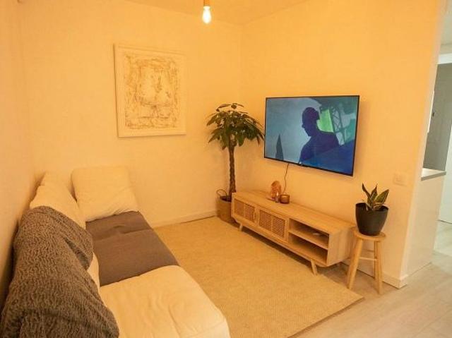 Piso en venta en calle El Raval, Barcelona, de 48 m² 1 habitación por 250.000