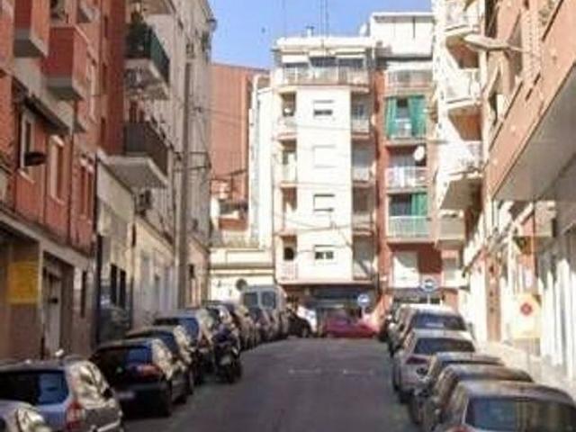 Piso en venta en calle Empordà, Hospitalet de Llobregat, L´, de 56 m² 2 habitaciones por 81.351