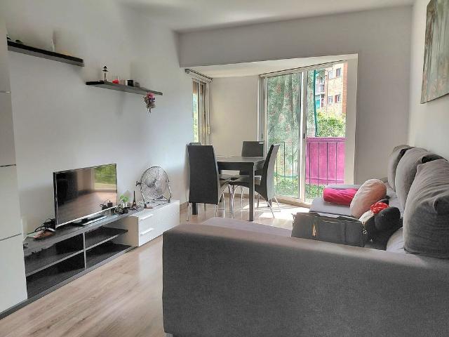 Piso en venta en calle Energia, Barcelona, de 60 m² 3 habitaciones por 205.000