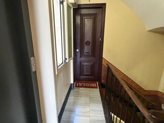 Piso en venta en calle Enric Granados, Barcelona, de 49 m² 2 habitaciones por 418.000