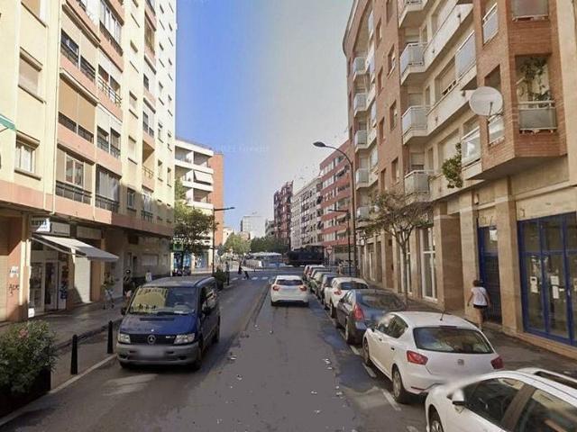 Piso en venta en calle Escultor Rocamora, Reus, de 78 m² 2 habitaciones por 60.000