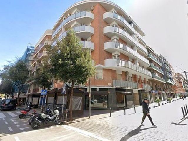 Piso en venta en calle Esglesia, Castelldefels, de 76 m² 3 habitaciones por 213.000