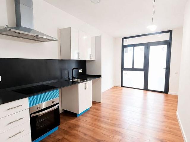 Piso en venta en calle Esteve Grau, Hospitalet de Llobregat, L´, de 59 m² 2 habitaciones por 165.000