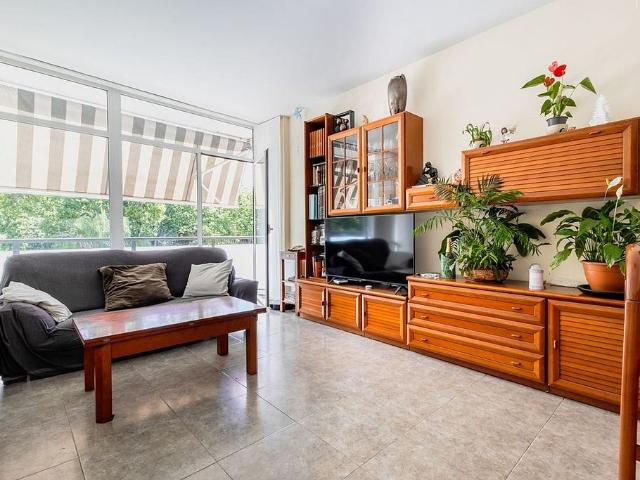 Piso en venta en calle Fabra I Puig, Barcelona, de 105 m² 4 habitaciones por 499.000