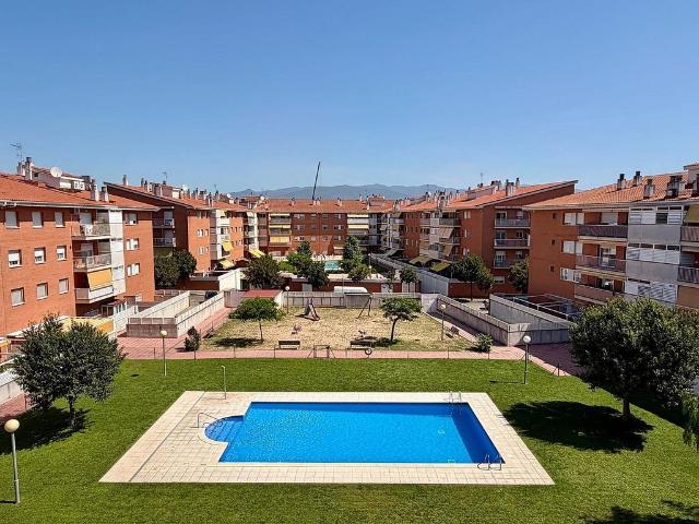 Piso en venta en calle França, Canovelles, de 89 m² 4 habitaciones por 289.000