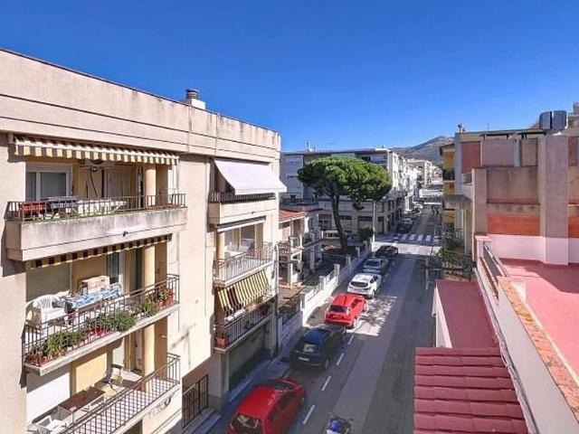 Piso en venta en calle Francesc Macià, Roses, de 77 m² 3 habitaciones por 179.000