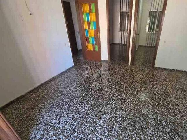 Piso en venta en calle Francolí, Tarragona, de 65 m² 3 habitaciones por 38.421