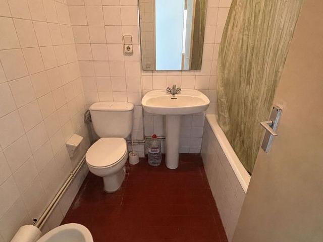 Piso en venta en calle Genessies de, Vandellòs i l'Hospitalet de l'Infant, de 76 m² 3 habitaciones por 130.000