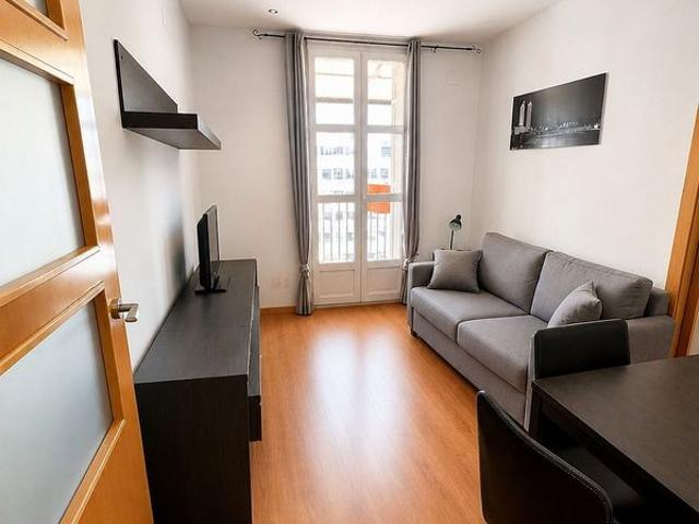 Piso en venta en calle Girona, Barcelona, de 105 m² 3 habitaciones por 690.000