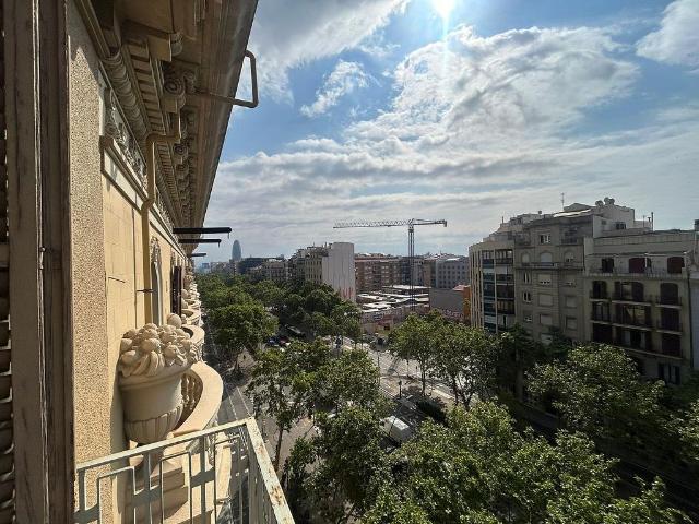 Piso en venta en calle Gran Via de Les Corts Catalanes, Barcelona, de 106 m² 4 habitaciones por 595.000