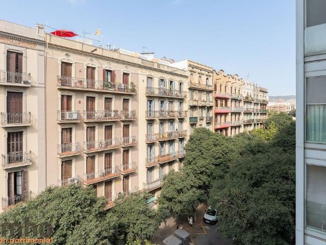 Piso en venta en calle Gran Via de Les Corts Catalanes, Barcelona, de 115 m² 4 habitaciones por 670.000