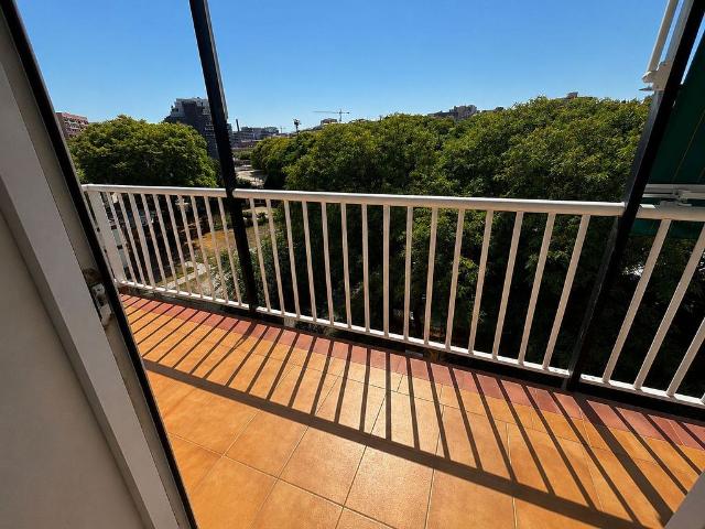 Piso en venta en calle Gran Via de Les Corts Catalanes, Barcelona, de 57 m² 2 habitaciones por 360.000