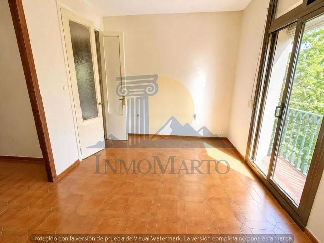 Piso en venta en calle Gran Via de Les Corts Catalanes, Barcelona, de 67 m² 3 habitaciones por 370.000