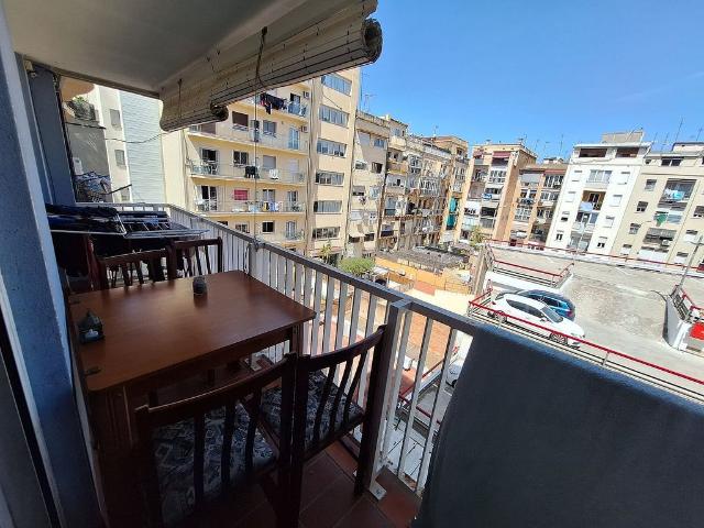Piso en venta en calle Gran Via de Les Corts Catalanes, Barcelona, de 90 m² 5 habitaciones por 530.000