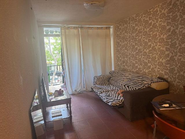 Piso en venta en calle Gregal, Sant Adrià de Besos, de 70 m² 3 habitaciones por 155.000